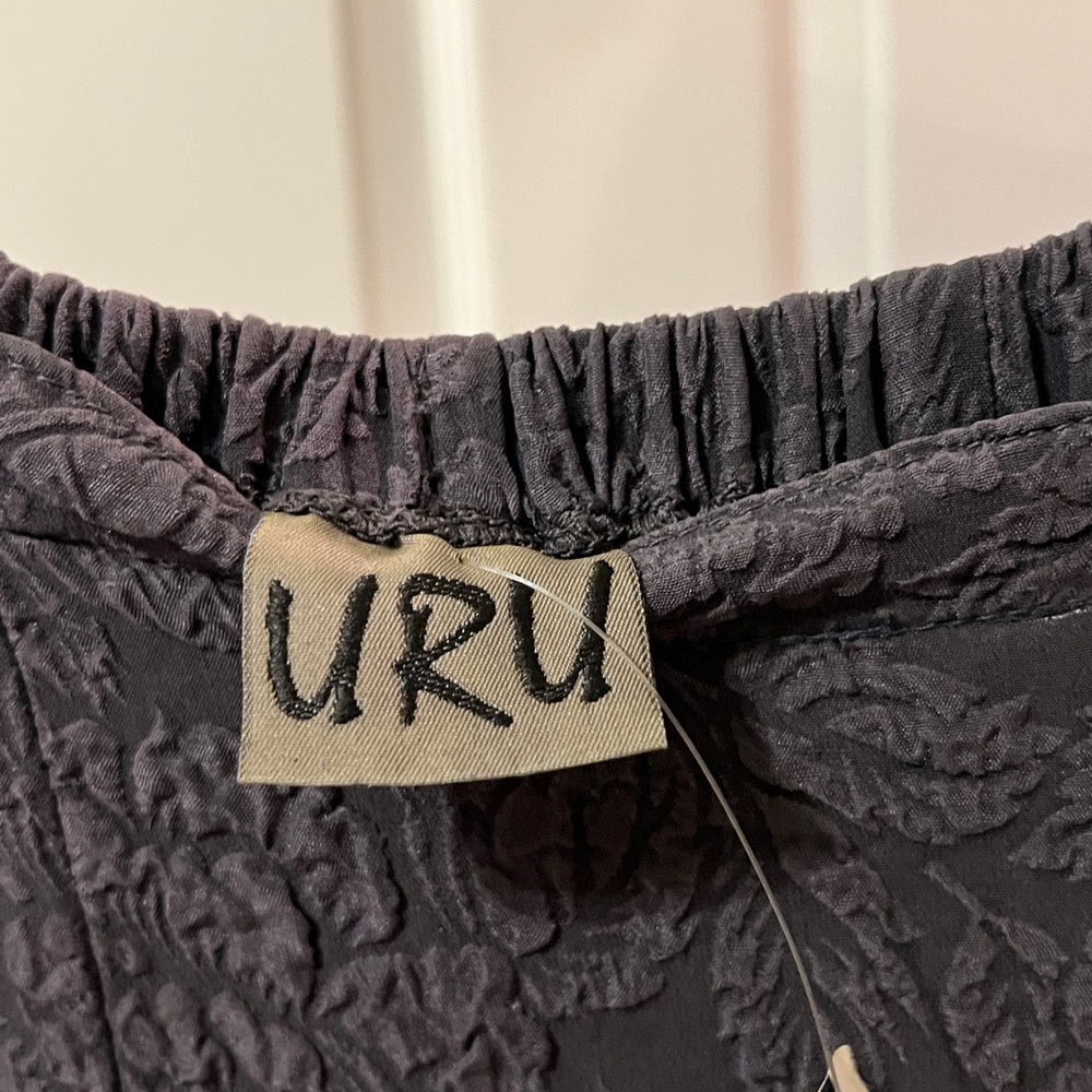 URU Textured Gray Silk Pants O/S